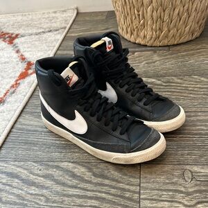 Nike Blazer Sneakers High-Top